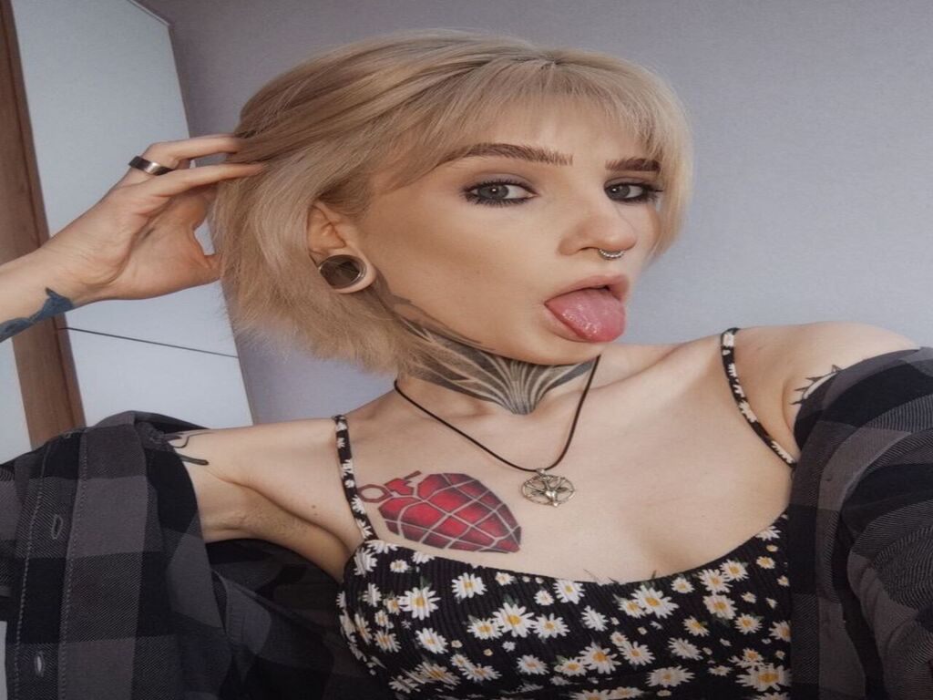 ElvinaHakey